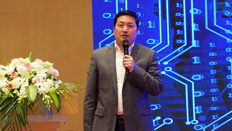 040306.jpg 040306.jpg