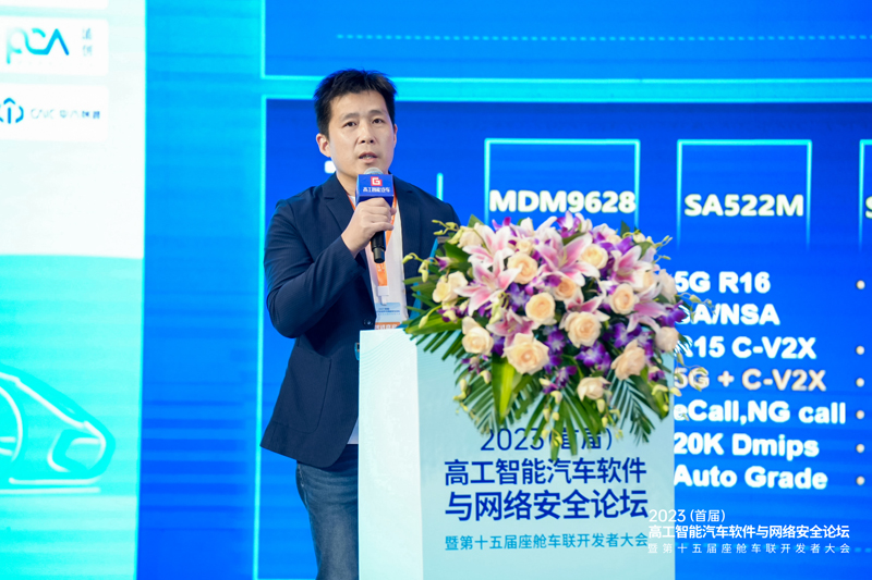 XUN08709.jpg XUN08709.jpg