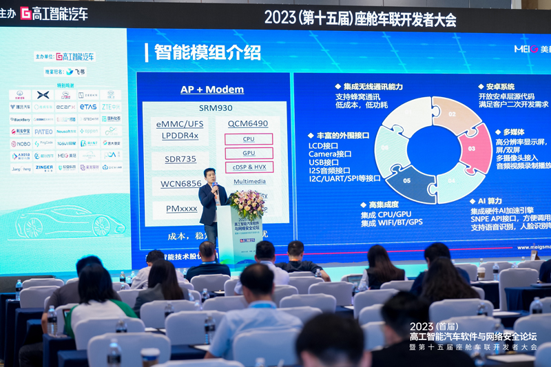 XUN08717.jpg XUN08717.jpg