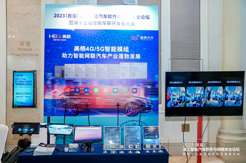 XUN2654.jpg XUN2654.jpg