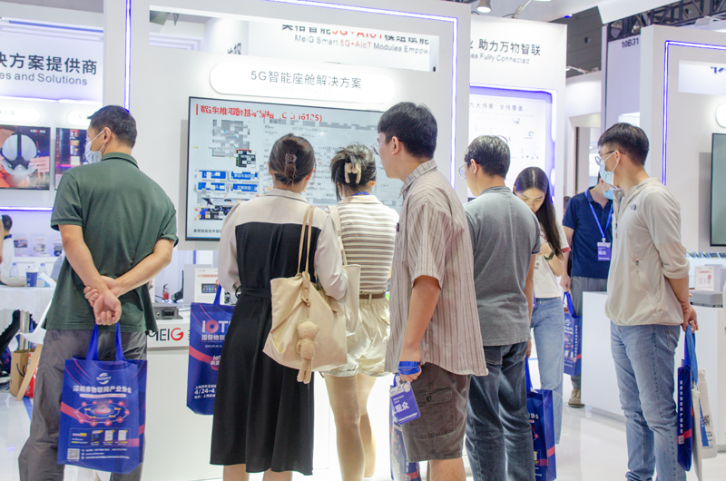 DSC_0693.jpg DSC_0693.jpg